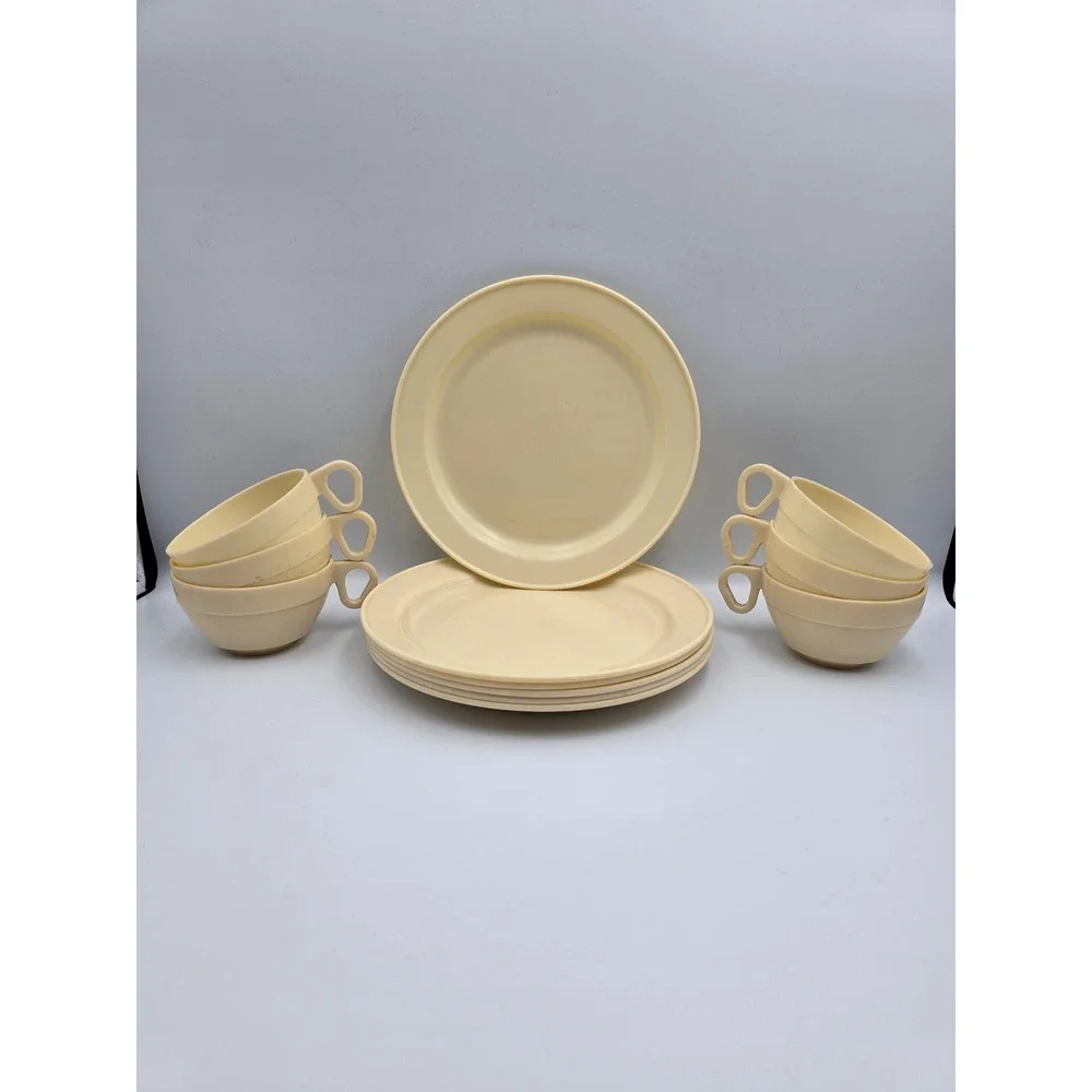 Hemco Plastics Air Line Melamine Dinnerware Set 6‎ Plates 6 Cups Cream Vintage